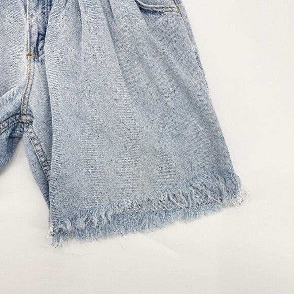 Lee Vintage 80s High Waisted Pleated Front Faded Wash 7" Jean Shorts - Picture 3 of 6